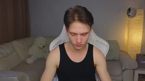 Snapshot of pupsenish chatting on 5, 10, 2025 Jesse online show from 5, 10, 2025