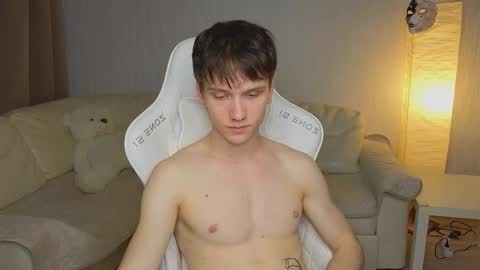 Snapshot of pupsenish chatting on 17, 10, 2025 Jesse online show from 17, 10, 2025