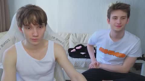 Snapshot of pupsenish chatting on 16, 1, 2026 Jesse online show from 16, 1, 2026