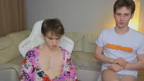 Snapshot of pupsenish chatting on 17, 1, 2026 Jesse online show from 17, 1, 2026