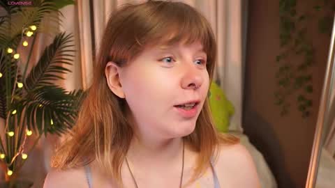 Snapshot of pure_dirt chatting on 14, 9, 2025 constant schedule Wednesday Friday Saturday Sunday The Rosemarie online show from 14, 9, 2025