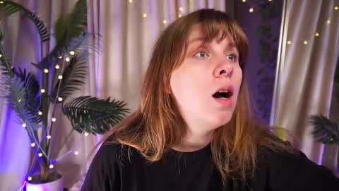 Snapshot of pure_dirt chatting on 5, 10, 2025 constant schedule Wednesday Friday Saturday Sunday The Rosemarie online show from 5, 10, 2025