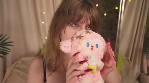 Snapshot of pure_dirt chatting on 25, 10, 2025 constant schedule Wednesday Friday Saturday Sunday The Rosemarie online show from 25, 10, 2025