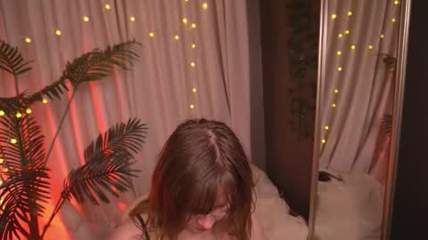 Snapshot of pure_dirt chatting on 16, 11, 2025 constant schedule Wednesday Friday Saturday Sunday The Rosemarie online show from 16, 11, 2025