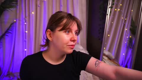 Snapshot of pure_dirt chatting on 8, 2, 2026 constant schedule Wednesday Friday Saturday Sunday The Rosemarie online show from 8, 2, 2026