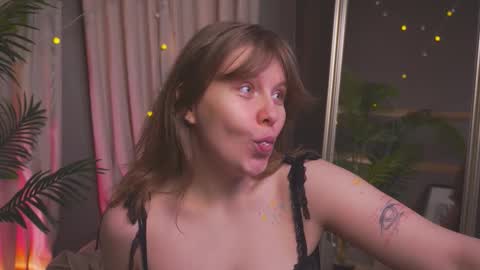 Snapshot of pure_dirt chatting on 21, 3, 2026 constant schedule Wednesday Friday Saturday Sunday The Rosemarie online show from 21, 3, 2026