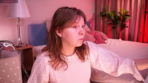 constant schedule Wednesday  Friday  Saturday  Sunday  The Rosemarie online show from 25, 4, 2026