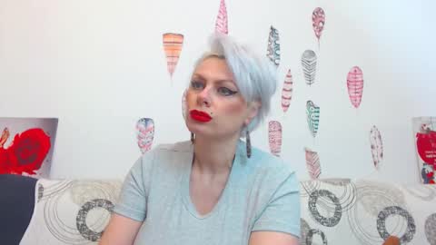 Snapshot of pure_seduce_wow chatting on 2, 2, 2026 Goldie online show from 2, 2, 2026