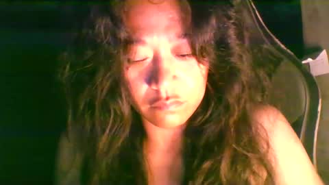 pure_sweetasian online show from 24, 11, 2025