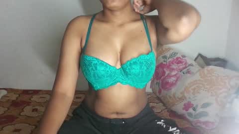 Snapshot of pureelove chatting on 7, 1, 2026 Your love online show from 7, 1, 2026