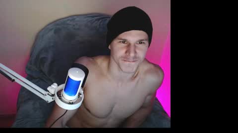 Snapshot of puremenshape chatting on 18, 11, 2025 puremenshape online show from 18, 11, 2025