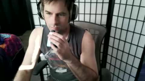 Purple online show from 30, 4, 2026