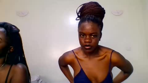 purple_honey1 online show from 8, 5, 2026
