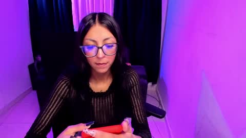 MEGANNNN online show from 28, 5, 2026