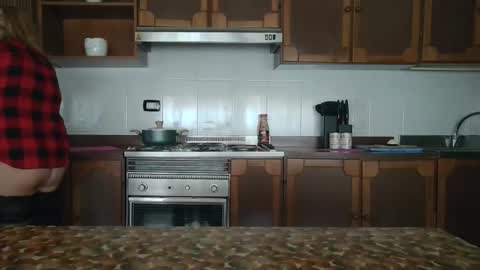 Snapshot of pussy_boom4u chatting on 5, 11, 2025 Mary online show from 5, 11, 2025