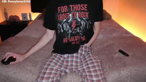 pussylover2182 online show from 29, 9, 2025