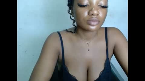 pussyxwetx online show from 11, 6, 2026