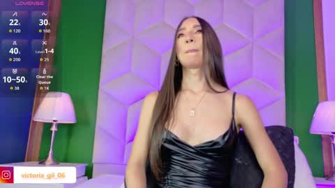 Queen Violet online show from 5, 5, 2026