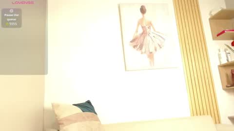 Snapshot of queen_adhara chatting on 9, 7, 2026 ANTONELLA online show from 9, 7, 2026