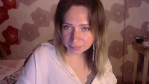 Snapshot of queen_daenerys chatting on 27, 9, 2025 Queen Daenerys online show from 27, 9, 2025