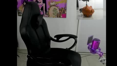 Snapshot of queen_findom1 chatting on 7, 2, 2026 queen_findom1 online show from 7, 2, 2026