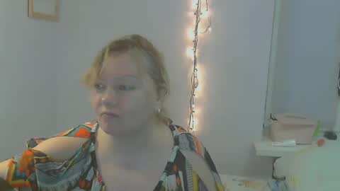 queen_jane8 online show from 2, 1, 2025