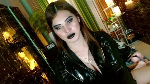 Snapshot of queen_kendalx19 chatting on 13, 6, 2026 Kendal online here from 6am-3pm philippine time online show from 13, 6, 2026
