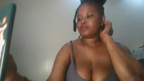 Snapshot of queen_kikih chatting on 6, 2, 2026 Queen kikih online show from 6, 2, 2026