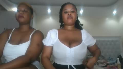 Snapshot of queen_kikih chatting on 17, 3, 2026 Queen kikih online show from 17, 3, 2026