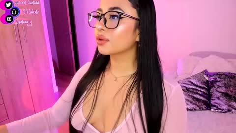 Snapshot of queen_liana chatting on 14, 12, 2024 Liana online show from 14, 12, 2024