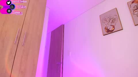 Snapshot of queen_liana chatting on 12, 3, 2025 Liana online show from 12, 3, 2025