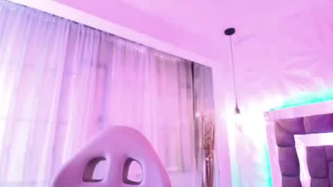   online show from 23, 6, 2026