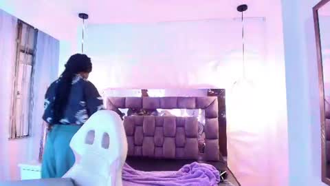   online show from 28, 6, 2026
