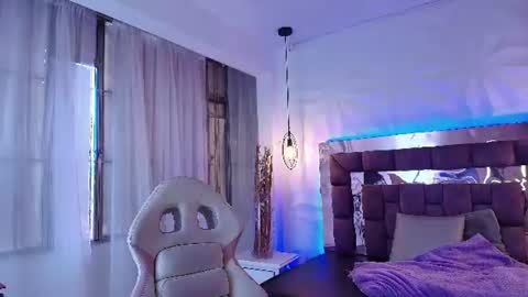   online show from 10, 7, 2026