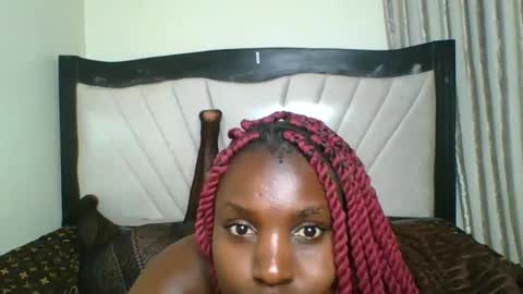 Snapshot of queen_wow2 chatting on 17, 3, 2026 queen online show from 17, 3, 2026