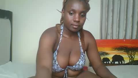 Snapshot of queen_wow2 chatting on 12, 4, 2026 queen online show from 12, 4, 2026