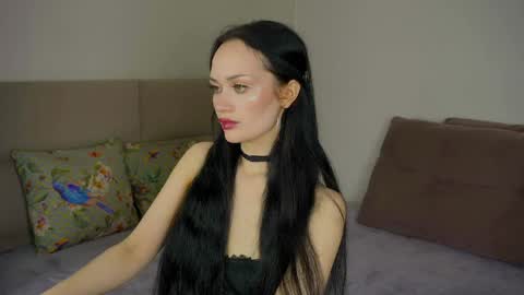 Snapshot of queenaliss chatting on 10, 5, 2026 Your world and the universe Aliss online show from 10, 5, 2026