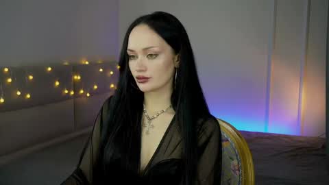 Snapshot of queenaliss chatting on 23, 5, 2026 Your world and the universe Aliss online show from 23, 5, 2026