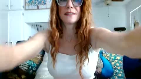 Snapshot of queenamber22 chatting on 28, 6, 2026 Queen Amber online show from 28, 6, 2026