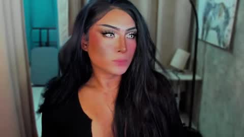 Snapshot of queenarthalia chatting on 7, 3, 2025 ARTHA online show from 7, 3, 2025