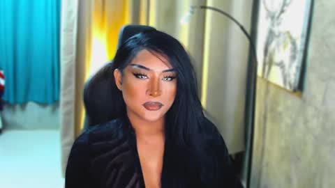 Snapshot of queenarthalia chatting on 10, 3, 2025 ARTHA online show from 10, 3, 2025