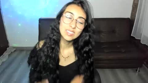 queenbyte_18 online show from 7, 5, 2026