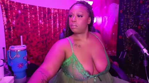 Queen Cherise Roze online show from 21, 5, 2026