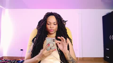 Sweet Goddess online show from 8, 9, 2025