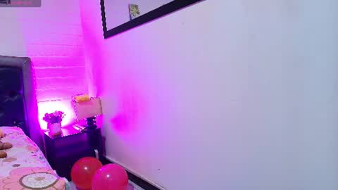 Snapshot of queenmature chatting on 2, 8, 2026 VickyBoobss online show from 2, 8, 2026