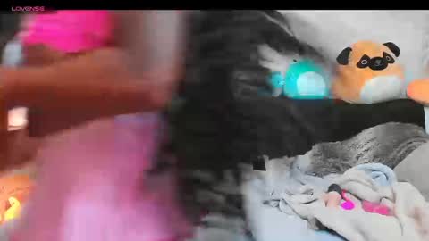 QueenOfHearts online show from 10, 9, 2025