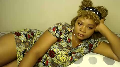 Snapshot of queenofsouls chatting on 25, 9, 2025 . online show from 25, 9, 2025