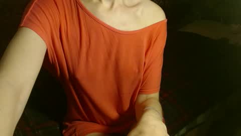 queenoftenderness online show from 10, 3, 2025