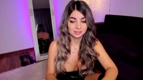 Queennofyuredreams online show from 1, 5, 2026