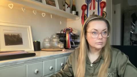 Snapshot of queenp333 chatting on 3, 2, 2026 PrincessP333 online show from 3, 2, 2026